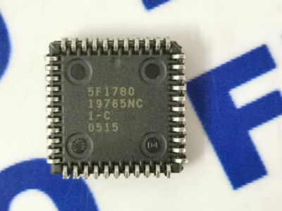 - ATMEL CPLD CHIP (ATF1504AS)