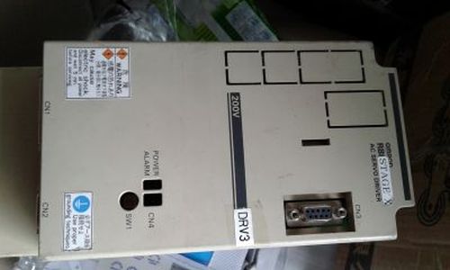 OMRON AC SERVO DRIVER (R88D-UT24H)