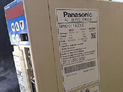 PANASONIC AC SERVO DRIVER (MSD011A7XX)